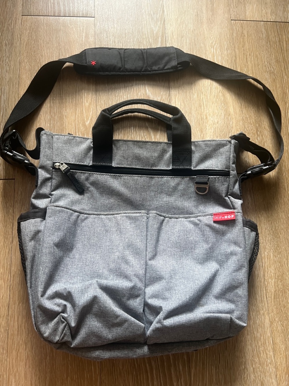 Skip Hop Messenger Diaper Bag